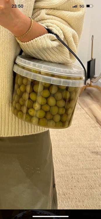 A cover of "BRINE" cluster. The owner is yamoaa. The cluster consists of 38 elements.