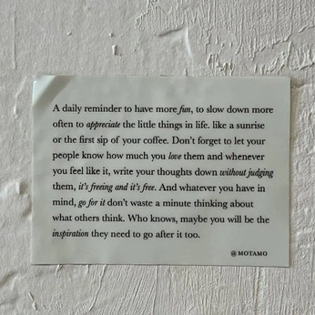 A cover of "motamo" cluster. The owner is yan. The cluster consists of 52 elements.