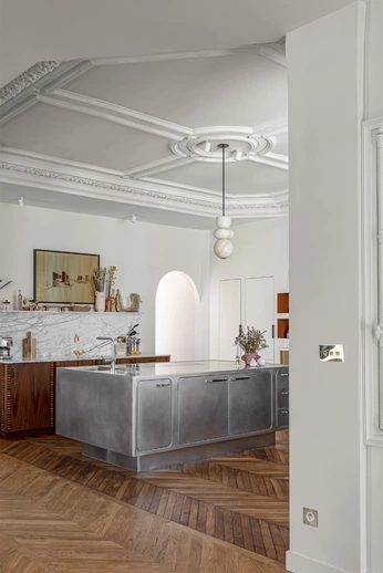 A cover of "Apartment" cluster. The owner is inesbusu. The cluster consists of 3 elements.