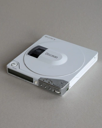 A cover of "Production" cluster. The owner is davinch. The cluster consists of 5 elements.