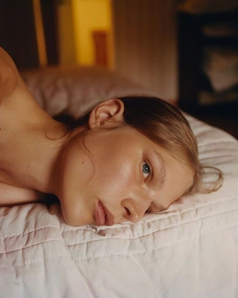 A cover of "Her" cluster. The owner is mashawww. The cluster consists of 6 elements.