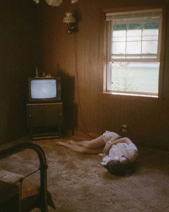 A cover of "spring cleaning" cluster. The owner is supersuave50. The cluster consists of 6 elements.