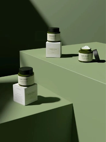 A cover of "Fotografia produktowa" cluster. The owner is adamsafarewicz. The cluster consists of 5 elements.