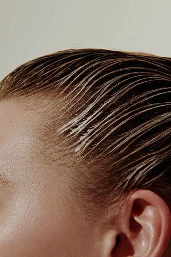 A cover of "Mens Hair Oil" cluster. The owner is thenothingelse. The cluster consists of 5 elements.