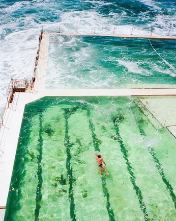 A cover of "Australia" cluster. The owner is linneaprude. The cluster consists of 3 elements.