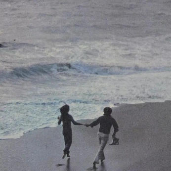 A cover of "wasser" cluster. The owner is schokobanana. The cluster consists of 11 elements.