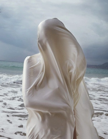 A cover of "Sacred" cluster. The owner is esraspace. The cluster consists of 15 elements.