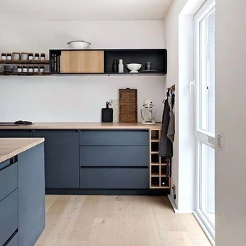 A cover of "interior" cluster. The owner is dvornikov. The cluster consists of 20 elements.