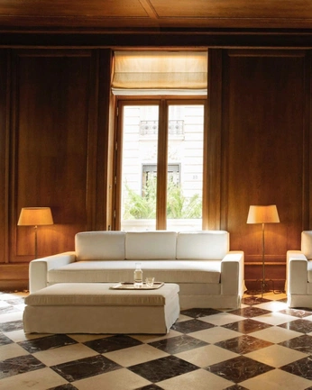 A cover of "Hotel" cluster. The owner is volodina. The cluster consists of 2 elements.