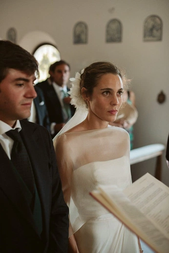 A cover of "Wedding" cluster. The owner is palomagolf. The cluster consists of 13 elements.