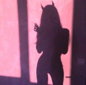 A cover of "angels & demons" cluster. The owner is no.justparty. The cluster consists of 33 elements.