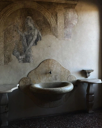 A cover of "Composition" cluster. The owner is skyeggers. The cluster consists of 2 elements.