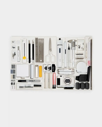 A cover of "Tool" cluster. The owner is natnatnat. The cluster consists of 8 elements.