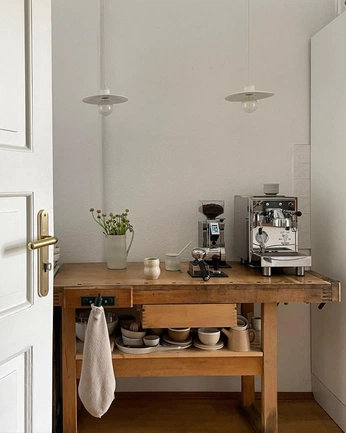 A cover of "host" cluster. The owner is kokkili. The cluster consists of 4 elements.