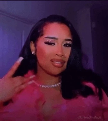 A cover of "GIFS" cluster. The owner is brianachristayia. The cluster consists of 15 elements.