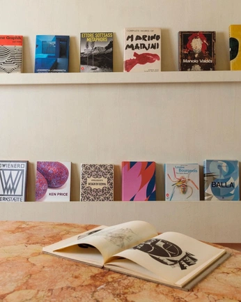 A cover of "it makes u feel" cluster. The owner is jessgrios. The cluster consists of 43 elements.