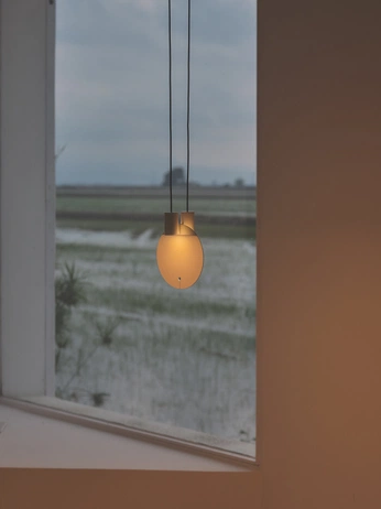 A cover of "lights" cluster. The owner is fifthline. The cluster consists of 12 elements.