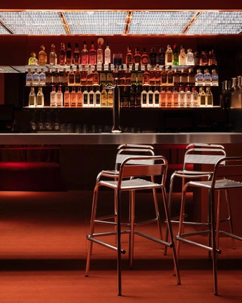 A cover of "calle 8 / bar" cluster. The owner is moongi. The cluster consists of 25 elements.