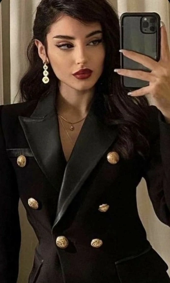 A cover of "Fortune the Deal-Maker" cluster. The owner is adhdtinker. The cluster consists of 40 elements.