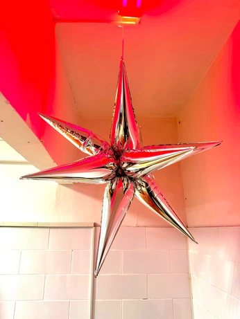 A cover of "lob" cluster. The owner is chloepax. The cluster consists of 8 elements.