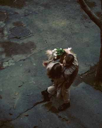 A cover of "Love-r" cluster. The owner is lovedrips. The cluster consists of 4 elements.