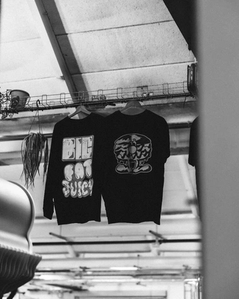 A cover of "Sander" cluster. The owner is davidgieling. The cluster consists of 16 elements.