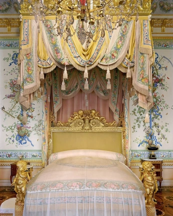 A cover of "Uhhhh" cluster. The owner is rosieposi11. The cluster consists of 1 element.