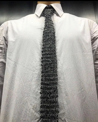 A cover of "editorial" cluster. The owner is floripon. The cluster consists of 9 elements.