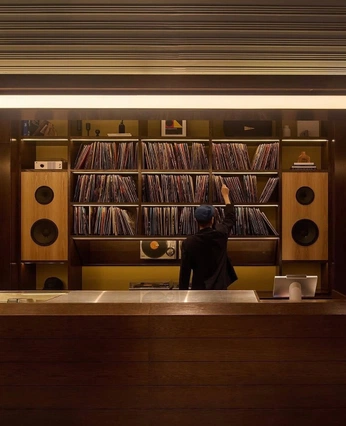 A cover of "Final masterpiece" cluster. The owner is host09. The cluster consists of 15 elements.