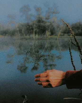 A cover of "Deep Blue" cluster. The owner is margauxplg. The cluster consists of 22 elements.