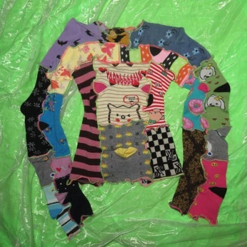 A cover of "celestia" cluster. The owner is radioaby. The cluster consists of 218 elements.