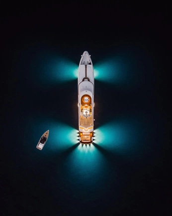 A cover of "YACHT" cluster. The owner is holtze. The cluster consists of 1 element.