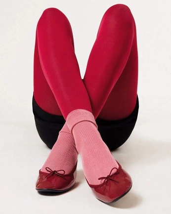 A cover of "Red" cluster. The owner is kayla.gm. The cluster consists of 1 element.