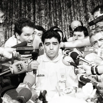 A cover of "Research / Out → The Box" cluster. The owner is sglnce. The cluster consists of 180 elements.