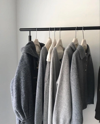 A cover of "lounge" cluster. The owner is lovestitoh. The cluster consists of 19 elements.