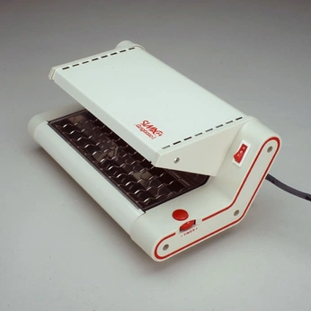 A cover of "Objets" cluster. The owner is enguacco. The cluster consists of 8 elements.