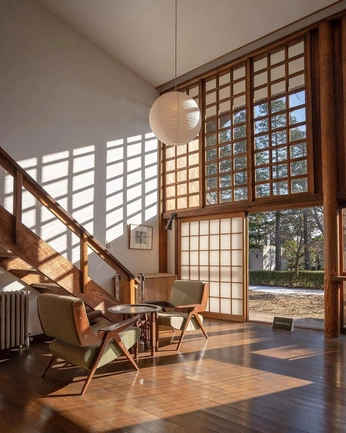 A cover of "Houses" cluster. The owner is marcusdbailey. The cluster consists of 2 elements.