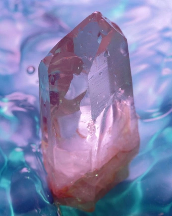 A cover of "Amethyst..." cluster. The owner is justmee. The cluster consists of 16 elements.