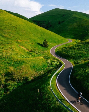 A cover of "Pictures that feel quiet" cluster. The owner is bubbles13. The cluster consists of 4 elements.