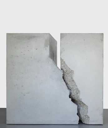 A cover of "2025" cluster. The owner is maevd. The cluster consists of 4 elements.