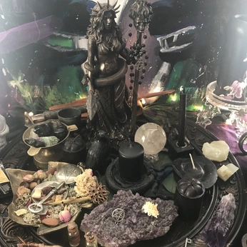 A cover of "witchcraft/spirituality" cluster. The owner is edxnsgarden. The cluster consists of 119 elements.