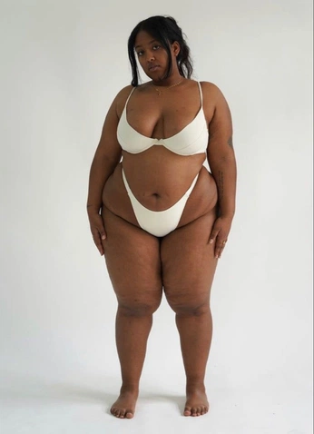 A cover of "bguab" cluster. The owner is tweetyxoxo. The cluster consists of 24 elements.