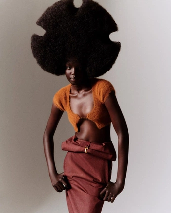 A cover of "King pin" cluster. The owner is tirzni. The cluster consists of 19 elements.