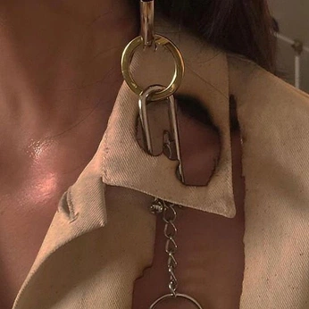 A cover of "Clothes" cluster. The owner is lazaro000. The cluster consists of 2 elements.