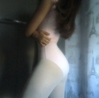 A cover of "tumblrina ♱" cluster. The owner is ammacrellin. The cluster consists of 5 elements.