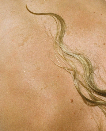 A cover of "Content" cluster. The owner is goldenovaries. The cluster consists of 4 elements.