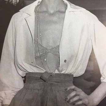 A cover of "Styled" cluster. The owner is emloularsen. The cluster consists of 39 elements.