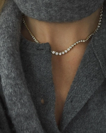 A cover of "AUTUMN" cluster. The owner is itsamanda. The cluster consists of 2 elements.