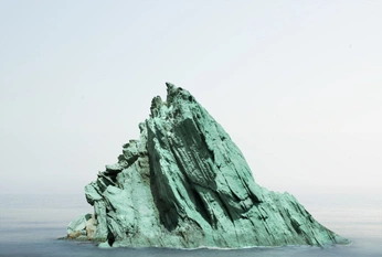 A cover of "de rerum natura" cluster. The owner is sussranocchia. The cluster consists of 172 elements.