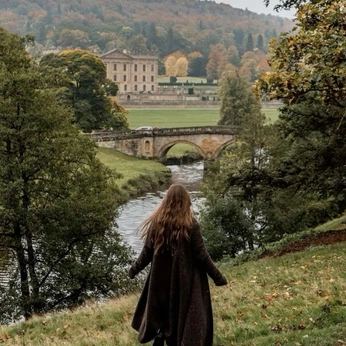 A cover of "coolgirl" cluster. The owner is nailaleonn. The cluster consists of 160 elements.